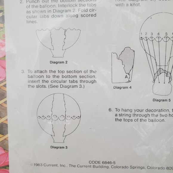 Vtg Holiday Flight Punch Out Paper Santa Hot Air Balloon Christmas Décor DIY Kit - Picture 5 of 11